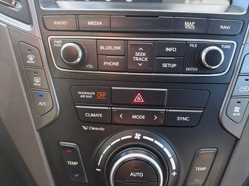 Used 2018 Hyundai Santa Fe Limited AWD/4WD image 28