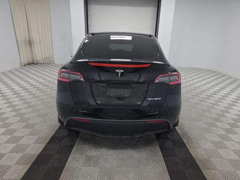 Used 2021 Tesla Model Y Long Range image 6