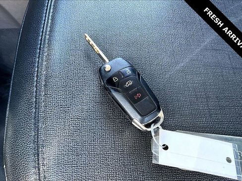 Used 2020 Ford Transit Connect XL image 32