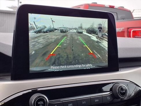 Used 2021 Ford Escape SE image 6