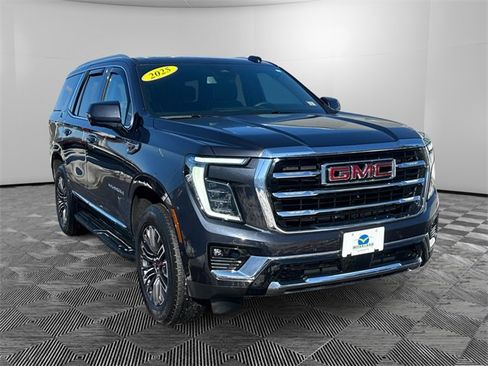 Used 2025 GMC Yukon Elevation w/ LPO, Floor Liner Package image 7