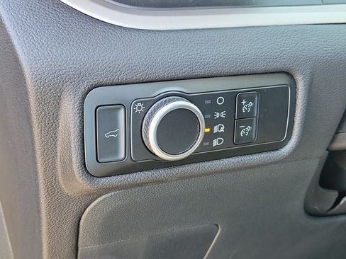 Certified 2024 Ford Explorer XLT AWD/4WD image 8