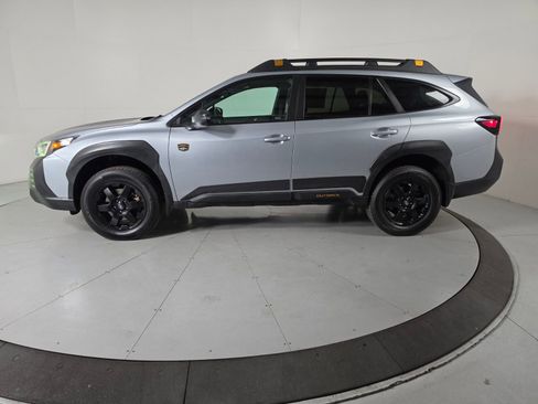 Used 2022 Subaru Outback Wilderness w/ Wilderness Package image 2