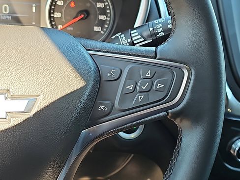 Used 2024 Chevrolet Equinox LT AWD/4WD image 22