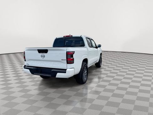 Used 2025 Nissan Frontier SV w/ SV Convenience Package image 11
