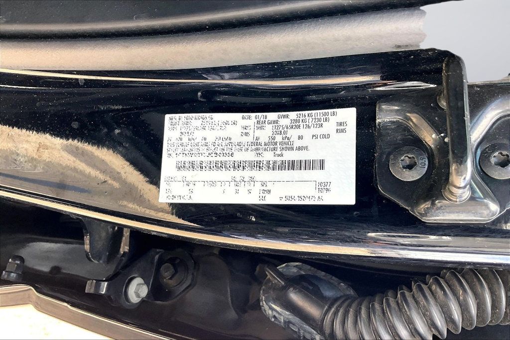 Used 2018 Ford F350 Lariat w/ Lariat Ultimate Package AWD/4WD image 17