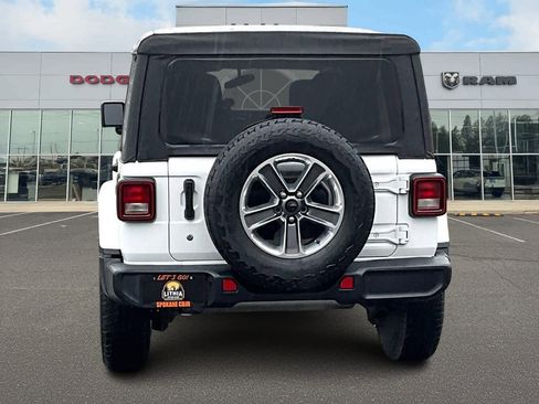 Used 2019 Jeep Wrangler Unlimited Sahara w/ Cold Weather Group image 5