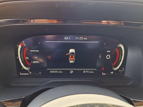 Used 2022 Nissan Pathfinder Platinum w/ Cargo Package AWD/4WD image 13