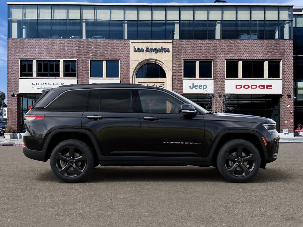 New 2026 Jeep Grand Cherokee Limited w/ Limited Altitude Package AWD/4WD image 21
