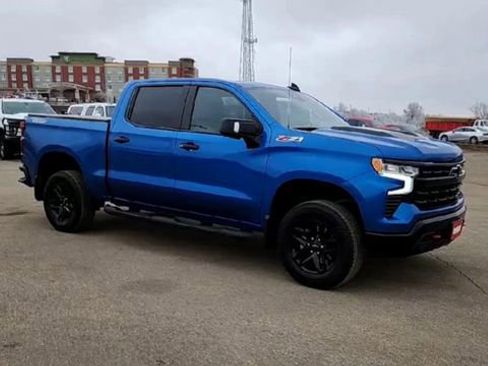 Certified 2022 Chevrolet Silverado 1500 LT Trail Boss w/ Convenience Package II image 2