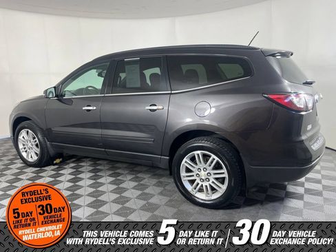 Used 2015 Chevrolet Traverse LT w/ Style and Technology Package FWD image 8
