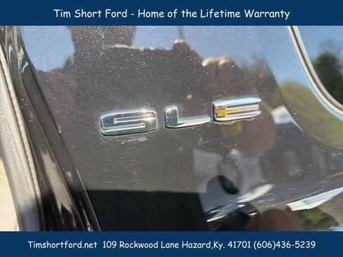 Used 2023 GMC Acadia SLE w/ Driver Convenience Package image 14