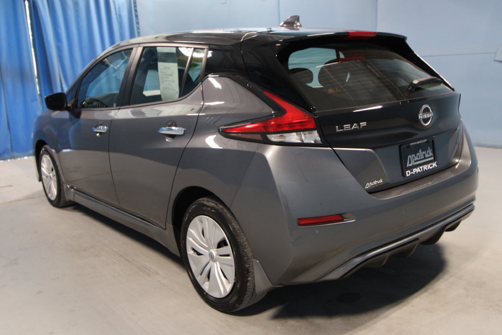 Used 2025 Nissan Leaf S FWD image 30