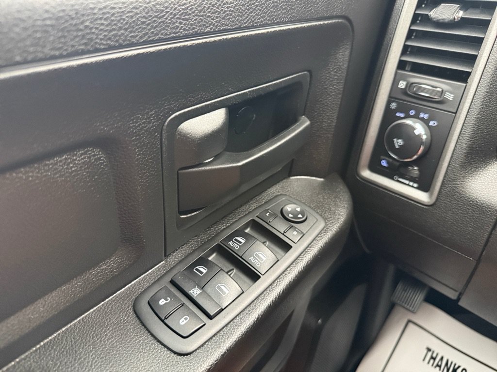 Used 2019 RAM 1500 Express w/ Ignition Orange Sport Package AWD/4WD image 27