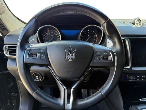 Used 2018 Maserati Levante S image 14