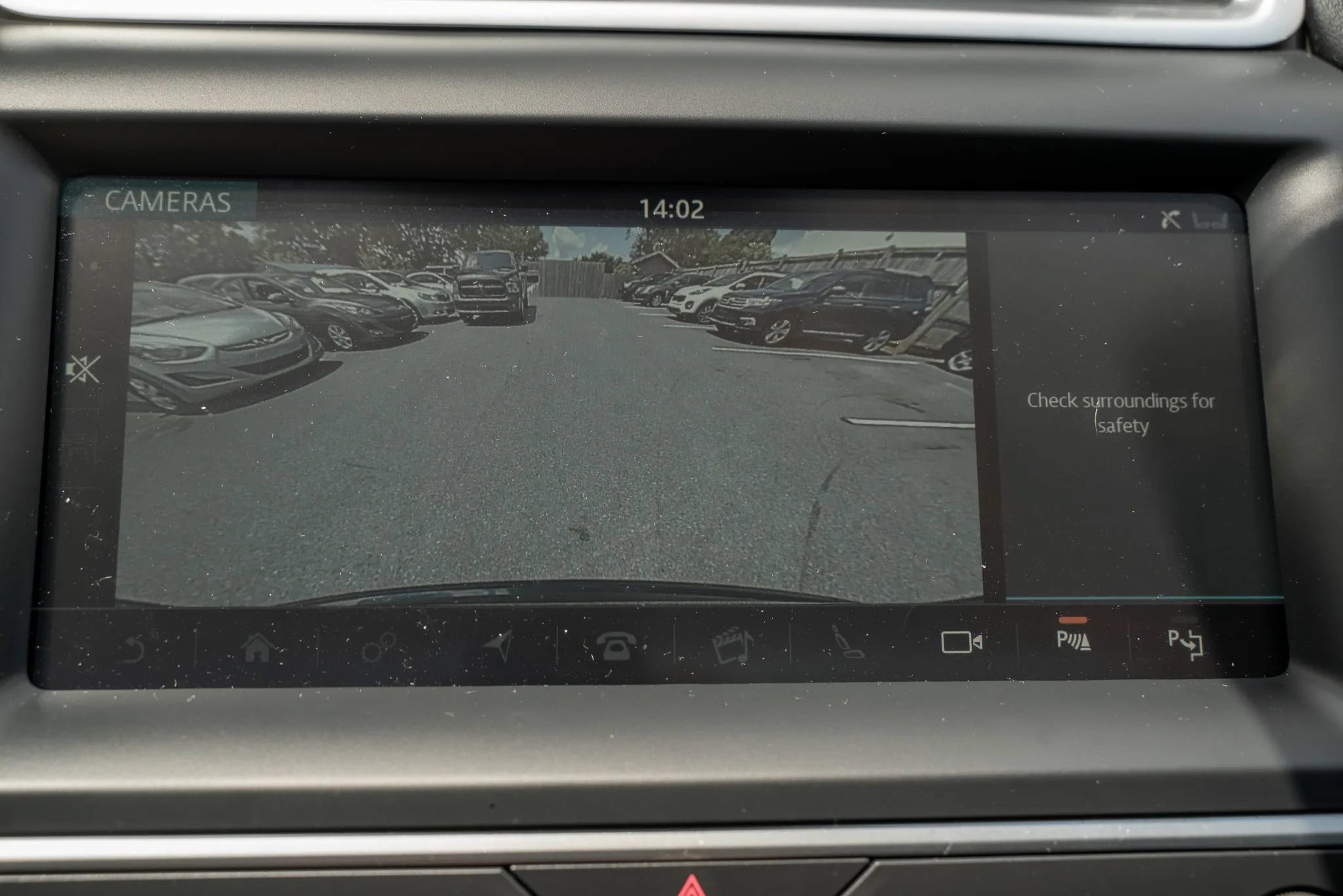 Used 2020 Jaguar E-PACE SE AWD/4WD image 29