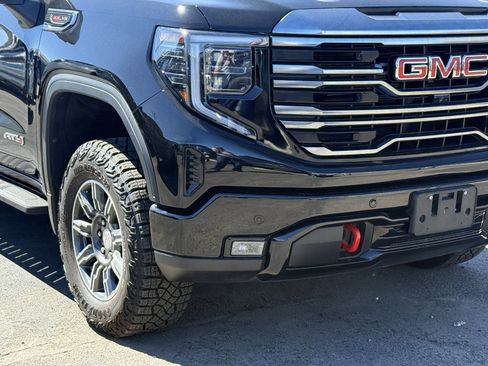 Used 2024 GMC Sierra 1500 Denali w/ Technology Package image 2