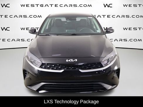 Used 2023 Kia Forte LXS w/ LXS Technology Package FWD image 2