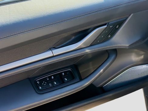 Used 2022 Porsche Taycan Turbo S image 22