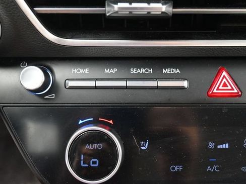 Used 2025 Hyundai Sonata SEL FWD image 24