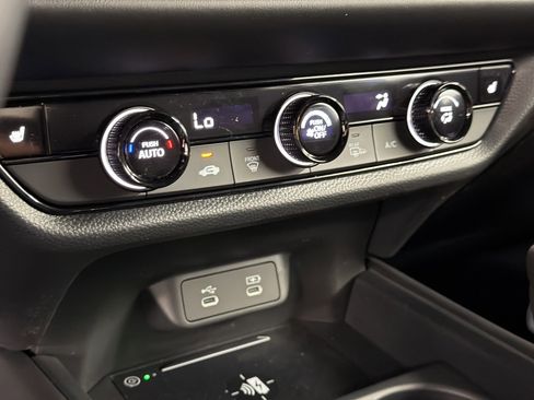 New 2026 Honda HR-V Sport image 17