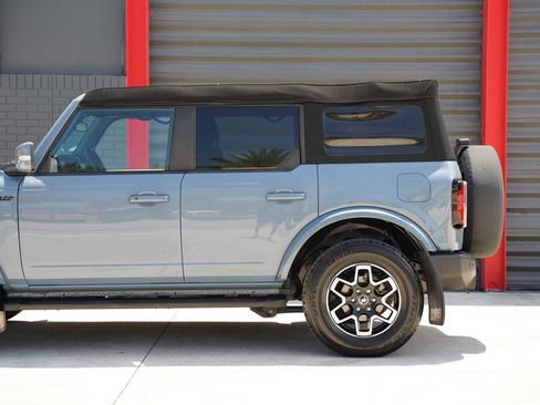 Used 2023 Ford Bronco Outer Banks AWD/4WD image 7