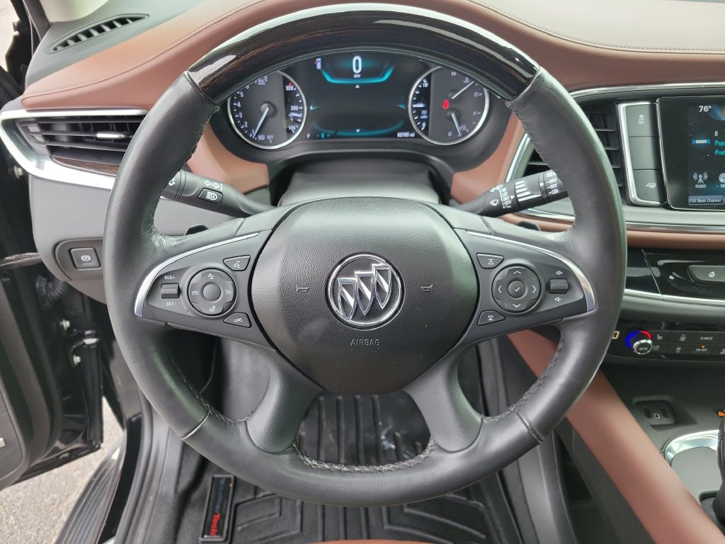 Used 2018 Buick Enclave Avenir w/ Avenir Technology Package FWD image 27