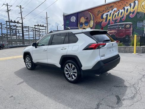 Certified 2022 Toyota RAV4 XLE Premium AWD/4WD image 3