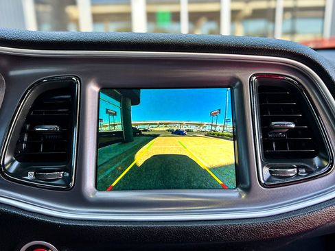 Used 2020 Dodge Challenger SRT Hellcat image 18