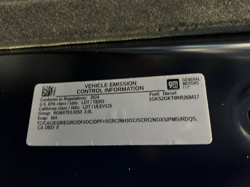 Used 2024 GMC Yukon XL SLT image 44