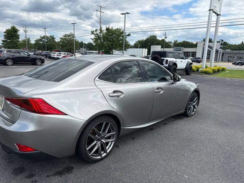 Used 2018 Lexus IS 350 AWD image 21