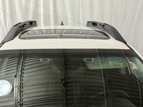 Used 2018 Subaru Outback 2.5i Limited image 15