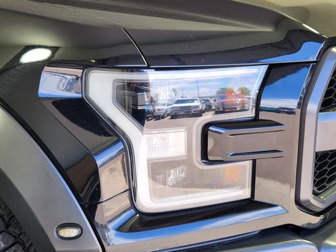 Used 2019 Ford F150 Raptor w/ Equipment Group 802A Luxury AWD/4WD image 10