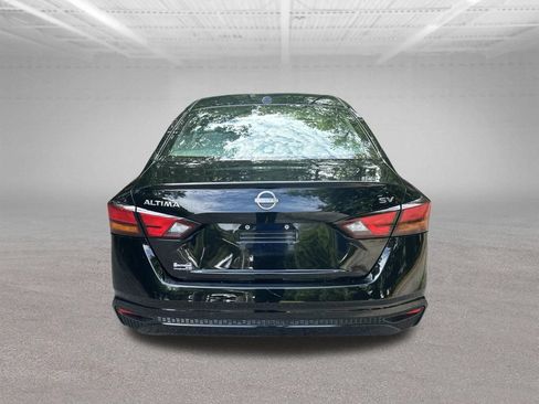 Used 2024 Nissan Altima 2.5 SV FWD image 4