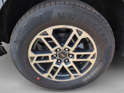 New 2025 Ford Expedition Max Active image 10