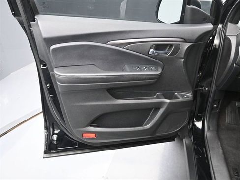 Used 2022 Honda Pilot Sport image 22