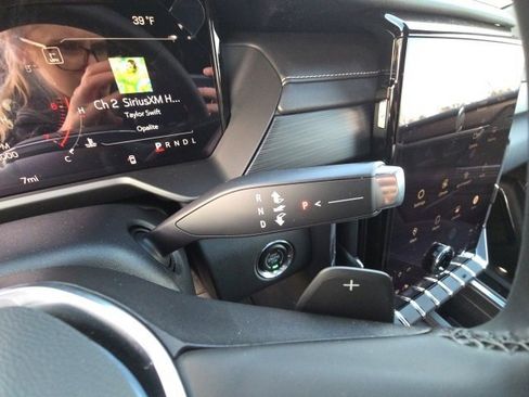 New 2026 GMC Acadia Elevation image 15