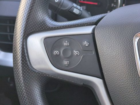 Used 2024 GMC Terrain SLE FWD image 18