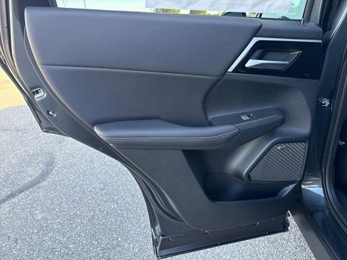 New 2026 Mitsubishi Outlander SE image 29