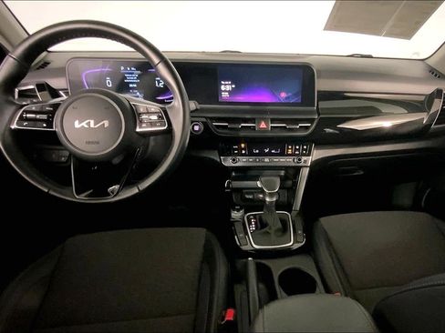 Used 2025 Kia Seltos S FWD image 15