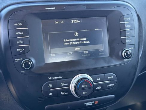 Used 2018 Kia Soul + image 25