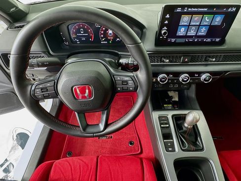 Used 2025 Honda Civic Type R image 14