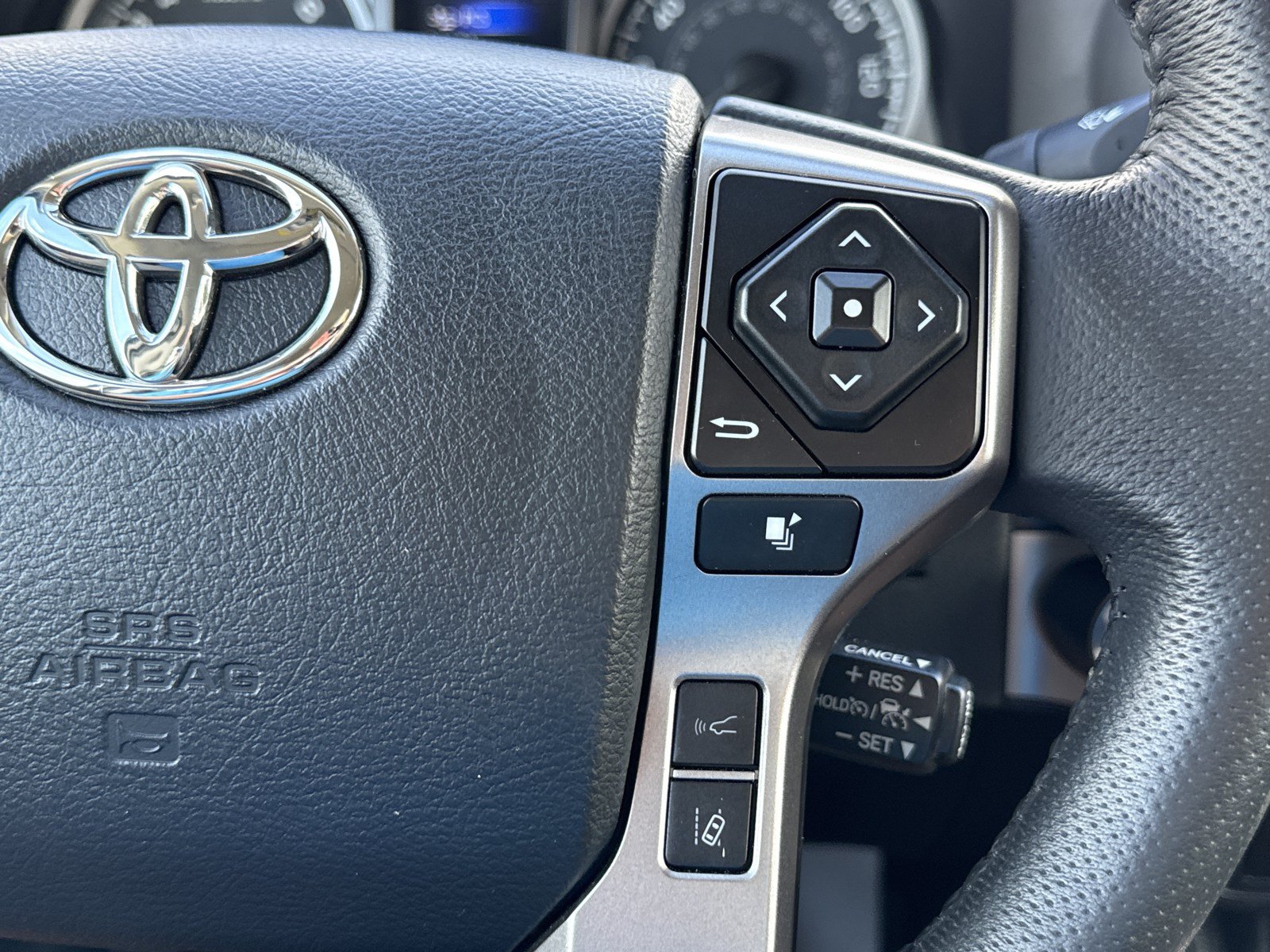 Used 2023 Toyota Tacoma SR5 w/ Technology Package RWD image 21