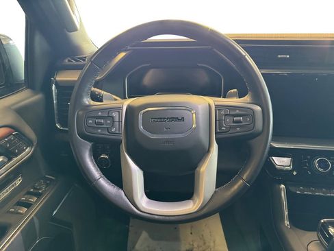 Used 2023 GMC Sierra 1500 Denali w/ Denali Reserve Package AWD/4WD image 13