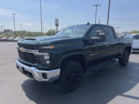 Used 2024 Chevrolet Silverado 3500 LT w/ All Star Edition AWD/4WD image 1