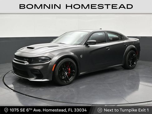 Used 2022 Dodge Charger SRT Hellcat w/ Harman/Kardon Audio Group RWD image 1