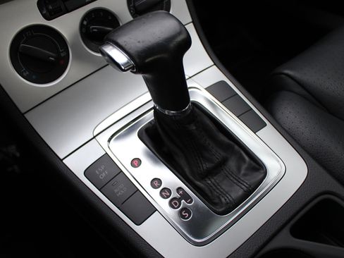 Used 2009 Volkswagen Passat Komfort image 28