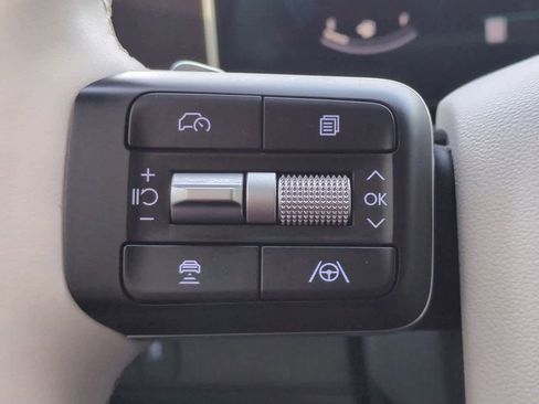 Used 2024 Hyundai Santa Fe SE image 24