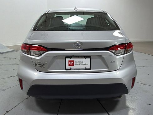 Certified 2025 Toyota Corolla LE image 4
