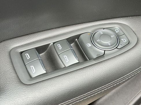 Certified 2024 Cadillac XT5 Luxury image 11